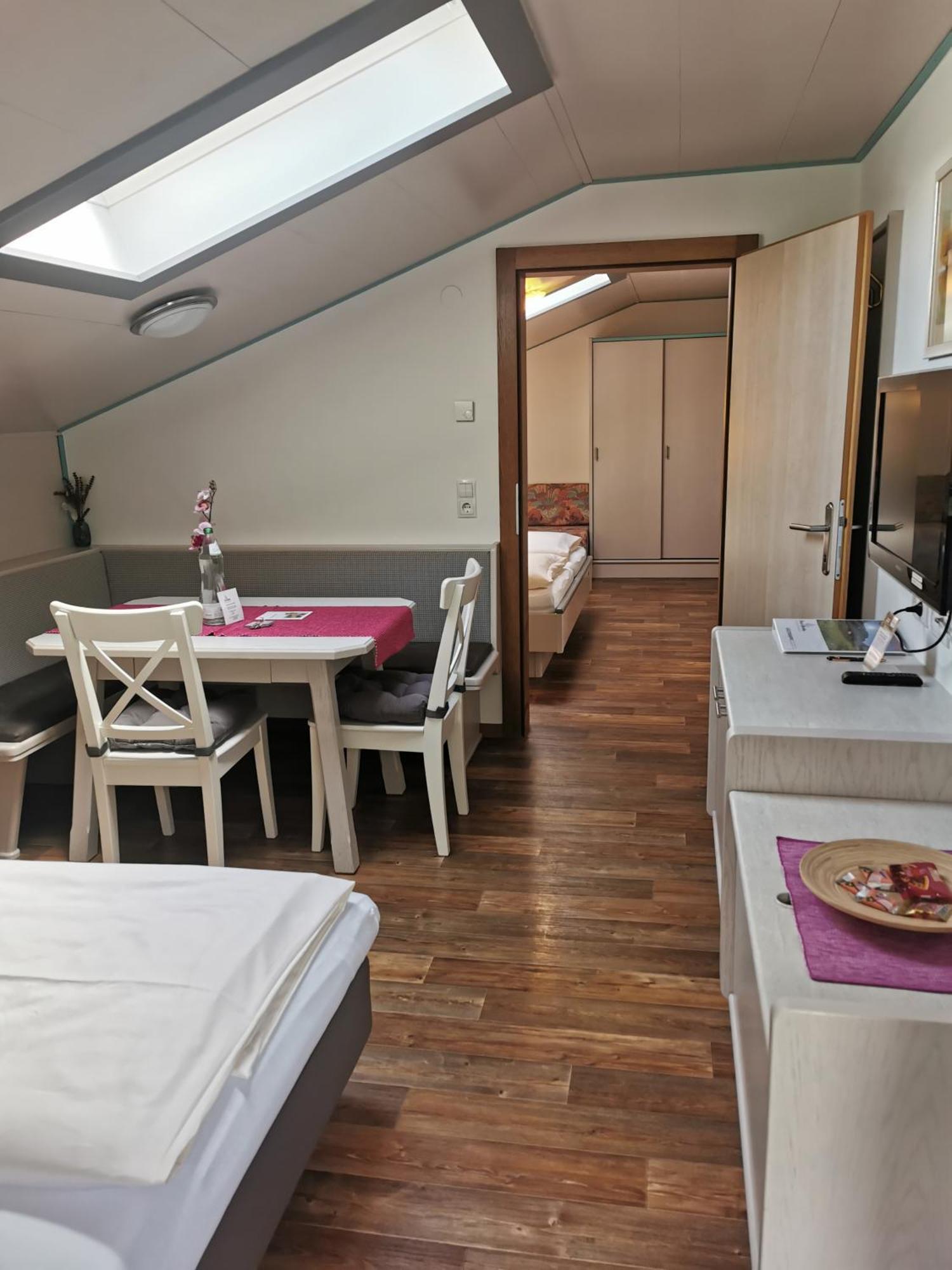 Haus Monika Lägenhet Oetz Exteriör bild